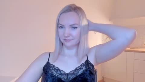 Snapshot of rock__baby chatting on February 20, 2025, 11:10 pm rock__baby online show from February 20, 2025, 11:10 pm