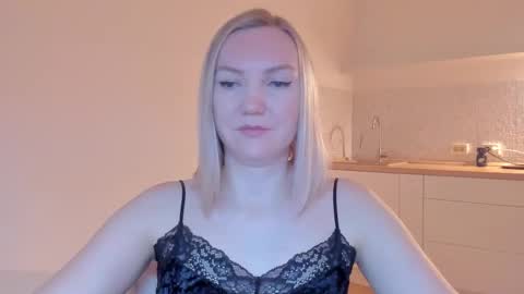 Snapshot of rock__baby chatting on March 6, 2025, 10:26 pm rock__baby online show from March 6, 2025, 10:26 pm