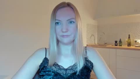 rock__baby online show from February 15, 2026, 6:48 pm