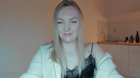 Snapshot of rock__baby chatting on May 4, 2026, 10:50 pm rock__baby online show from May 4, 2026, 10:50 pm