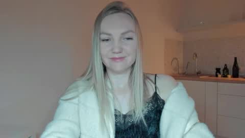 Snapshot of rock__baby chatting on May 12, 2026, 10:18 pm rock__baby online show from May 12, 2026, 10:18 pm