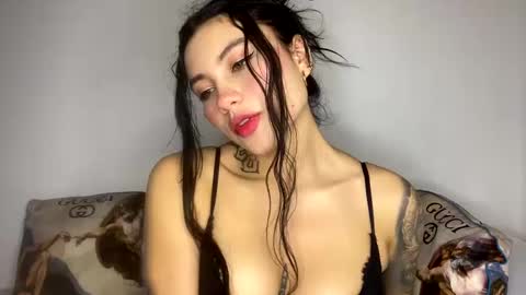 Samantha Estephania  online show from January 30, 2025, 1:33 am