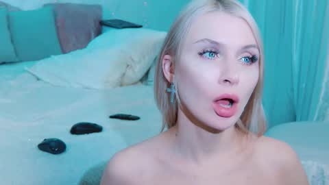 Lina and Den online show from January 15, 2026, 3:16 pm