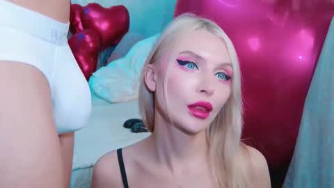 Lina and Den online show from February 16, 2026, 6:20 am