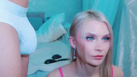 Lina and Den online show from March 8, 2026, 5:44 am