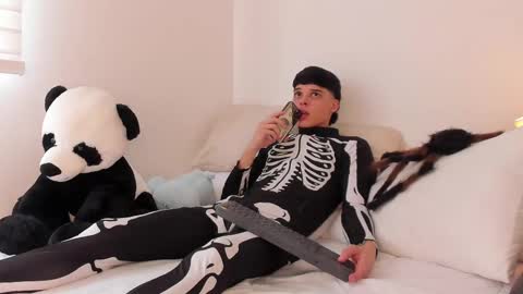 Snapshot of rockywood20cm chatting on October 12, 2025, 9:47 pm RockyWood20CM online show from October 12, 2025, 9:47 pm