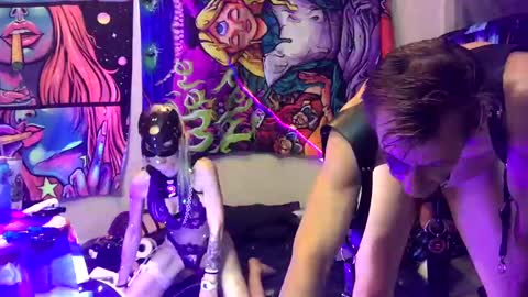 Snapshot of rod77knee chatting on December 26, 2024, 10:48 am rod77knee online show from December 26, 2024, 10:48 am