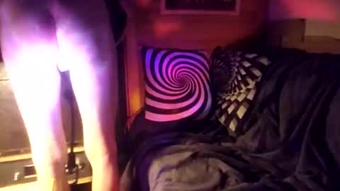 rod77knee online show from March 16, 2026, 11:03 am