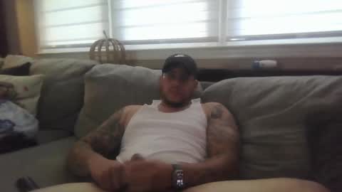 Snapshot of roddy_pipeher215 chatting on October 16, 2025, 1:34 pm roddy_pipeher215 online show from October 16, 2025, 1:34 pm