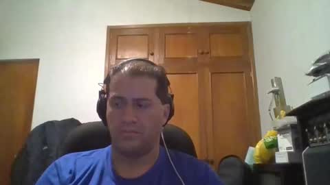 Snapshot of rodfer chatting on December 17, 2025, 8:31 am Rodfer online show from December 17, 2025, 8:31 am