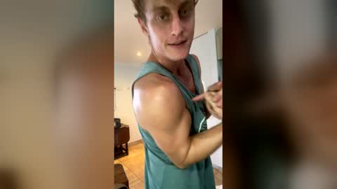 Snapshot of rodofra chatting on February 24, 2026, 3:43 pm rodofra online show from February 24, 2026, 3:43 pm