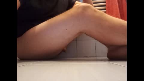 Snapshot of rodriguez81 chatting on January 3, 2025, 7:29 pm F online show from January 3, 2025, 7:29 pm