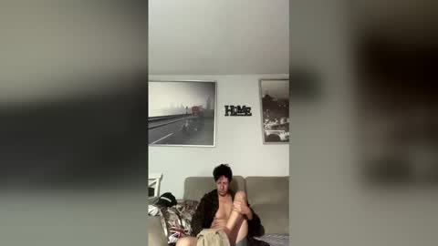 Snapshot of rogerbenid81 chatting on December 19, 2025, 9:44 pm rogerbenid81 online show from December 19, 2025, 9:44 pm