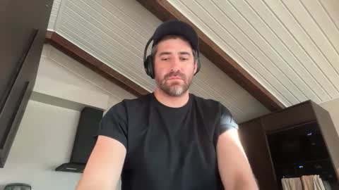 Snapshot of rogersterling11 chatting on May 5, 2026, 5:10 pm Roger Sterling online show from May 5, 2026, 5:10 pm