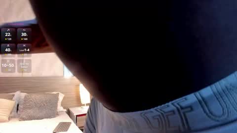 Snapshot of rogger_physique chatting on February 16, 2026, 5:36 am Rogger online show from February 16, 2026, 5:36 am