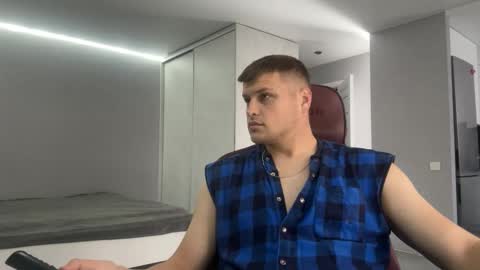 Snapshot of roguetitan6 chatting on November 9, 2025, 9:07 am roguetitan6 online show from November 9, 2025, 9:07 am