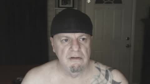 roinaz online show from January 11, 2025, 3:13 am