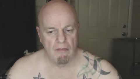 roinaz online show from March 4, 2025, 7:32 pm