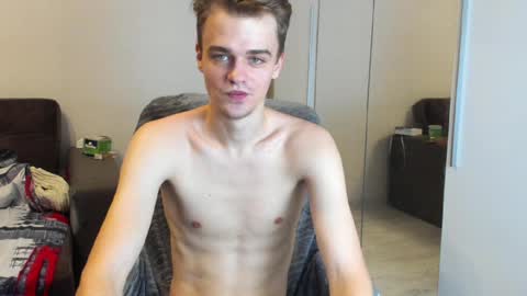 Snapshot of rokko_diamond777 chatting on December 5, 2024, 3:17 pm taylor fox online show from December 5, 2024, 3:17 pm