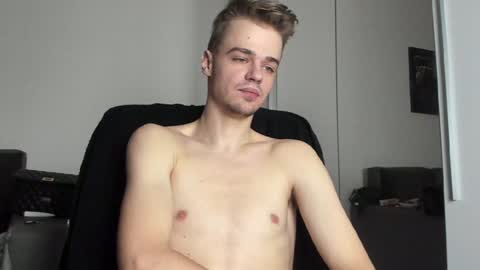 Snapshot of rokko_diamond777 chatting on January 13, 2025, 6:27 am taylor fox online show from January 13, 2025, 6:27 am