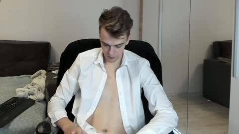 Snapshot of rokko_diamond777 chatting on January 20, 2025, 6:42 am taylor fox online show from January 20, 2025, 6:42 am