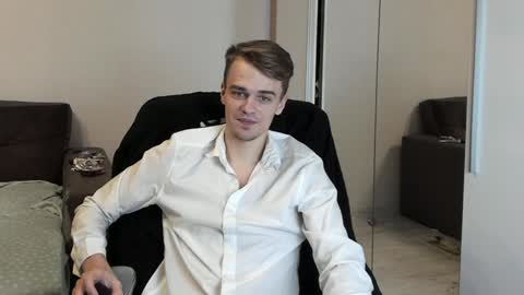 Snapshot of rokko_diamond777 chatting on February 4, 2025, 6:27 pm taylor fox online show from February 4, 2025, 6:27 pm