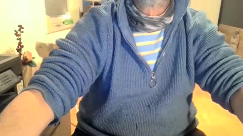 rolandloser1000 online show from January 9, 2025, 6:15 pm