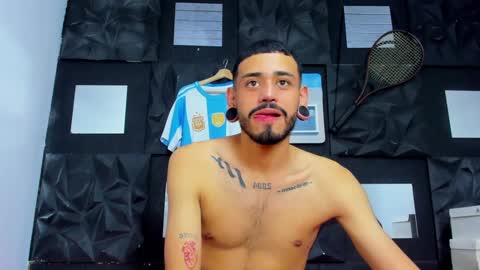 rolo martinez online show from September 12, 2025, 2:33 am