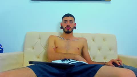 rolo martinez online show from September 24, 2025, 4:54 pm