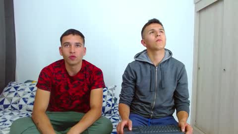 rolos_hot32 online show from February 7, 2025, 10:09 pm