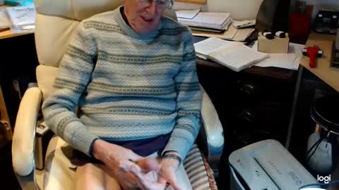 rolydawe online show from February 13, 2026, 2:24 pm