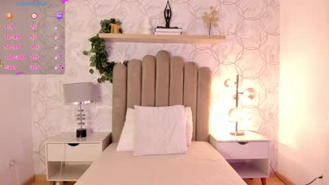   online show from December 14, 2024, 12:23 pm