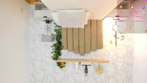   online show from February 21, 2025, 11:22 am