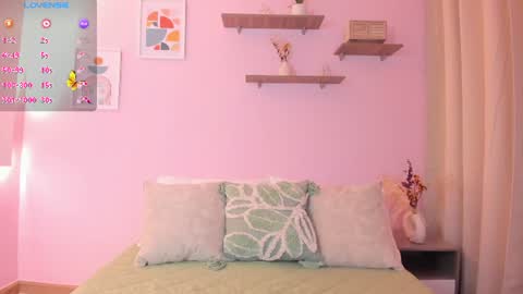 Snapshot of roma_lovee chatting on June 16, 2026, 11:24 am Roma online show from June 16, 2026, 11:24 am