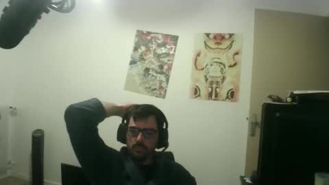 romainb72 online show from October 2, 2025, 9:44 pm