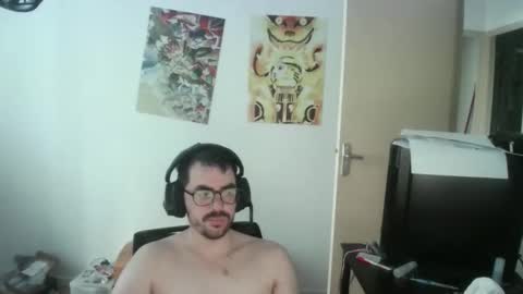 romainb72 online show from April 26, 2026, 5:49 am