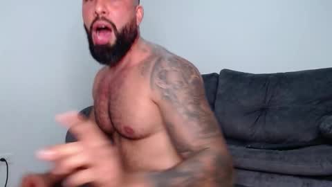 Roman online show from November 15, 2025, 10:04 pm