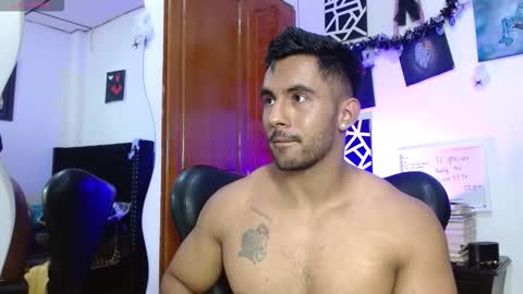 Roman online show from November 3, 2025, 9:27 pm