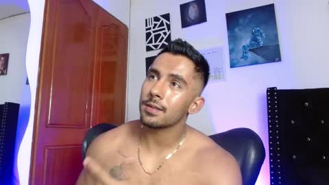 Roman online show from April 10, 2026, 9:08 pm