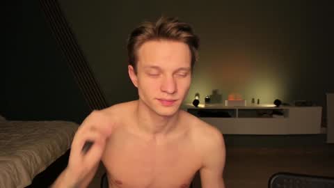 Romeo online show from December 3, 2024, 11:24 pm