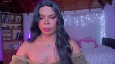 Snapshot of romirousexx chatting on January 16, 2026, 4:44 pm Romi Rouse online show from January 16, 2026, 4:44 pm