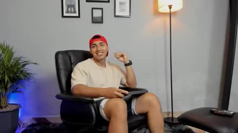 Snapshot of ronnie_canford chatting on January 8, 2026, 6:54 pm RonnieCanford online show from January 8, 2026, 6:54 pm