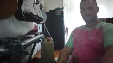 ronniejohnston13 online show from June 6, 2026, 5:50 pm