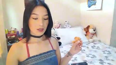 Snapshot of ronny_m_12 chatting on January 13, 2025, 8:26 pm andrea online show from January 13, 2025, 8:26 pm