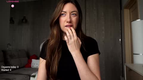 RonnyPonny online show from December 16, 2025, 10:31 am