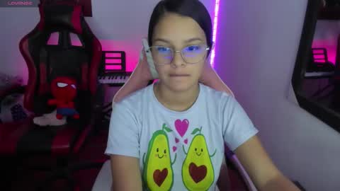 Snapshot of room_kitty chatting on March 1, 2026, 7:05 pm MIA AND PAUL online show from March 1, 2026, 7:05 pm