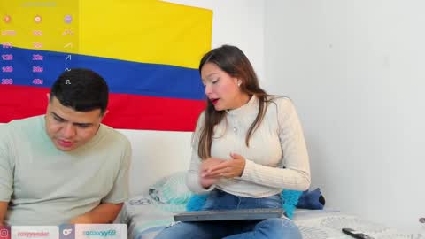 Snapshot of rooxxyy_ chatting on February 5, 2025, 11:17 pm    online show from February 5, 2025, 11:17 pm