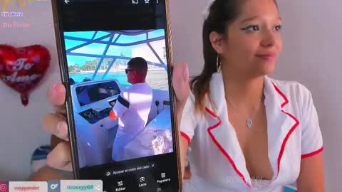 Snapshot of rooxxyy_ chatting on March 4, 2025, 4:06 am    online show from March 4, 2025, 4:06 am