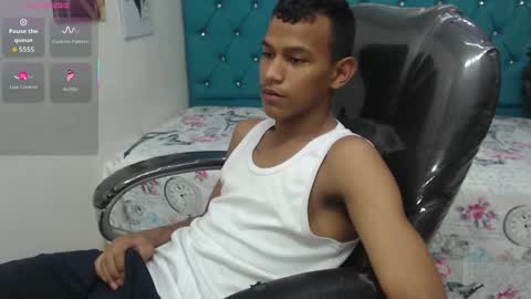 Snapshot of rory_castro chatting on September 14, 2025, 10:42 pm RORY CASTRO online show from September 14, 2025, 10:42 pm