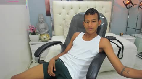 Snapshot of rory_castro chatting on September 21, 2025, 11:28 pm RORY CASTRO online show from September 21, 2025, 11:28 pm